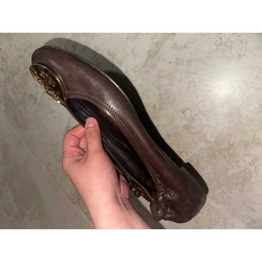Tory Burch Minnie Travel Ballet Flats Brown Leather Gold Logo Medallion Size 8 - Picture 5 of 8